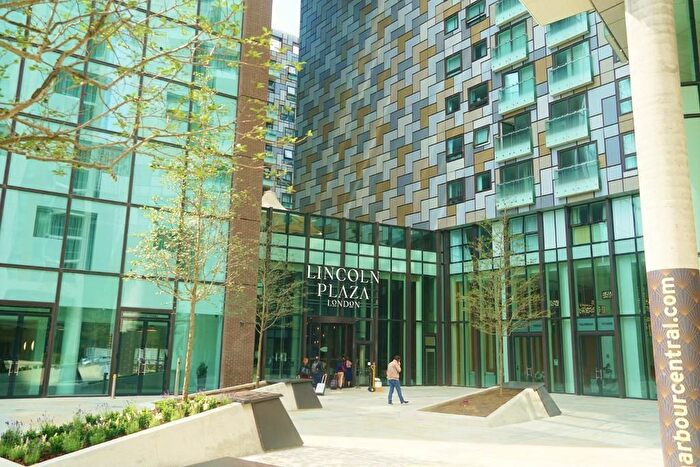 1 Bedroom Flat To Rent In Duckman Tower, Lincoln Plaza, Canary Wharf, South Quay, London, E14