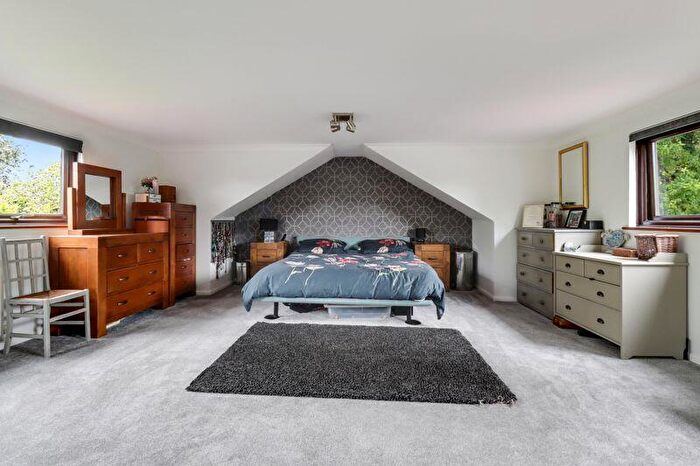 6 Bedroom Detached House For Sale In Broadway Road, Windlesham, GU20