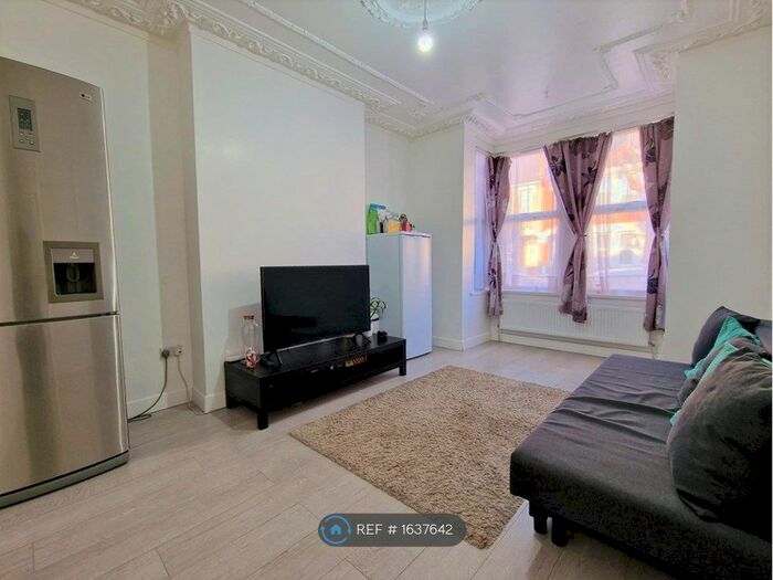 4 Bedroom Terraced House To Rent In Strone Road, London, E12