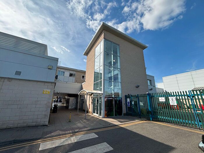 1 Bedroom Flat To Rent In Misterton Court, Orton Goldhay, Peterborough, PE2