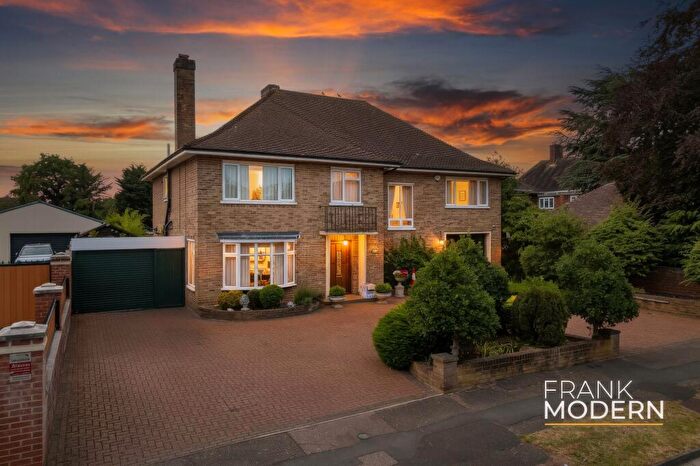 4 Bedroom Detached House For Sale In Westwood Park Road, Peterborough, PE3