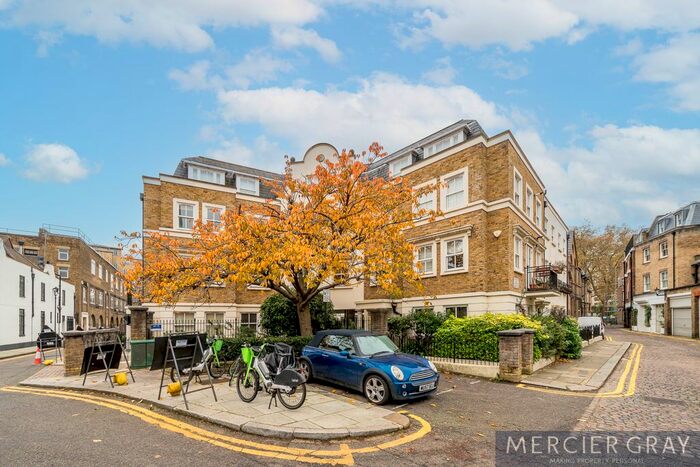 3 Bedroom Flat For Sale In Trafalgar Gardens, South End Row, Kensington, W8
