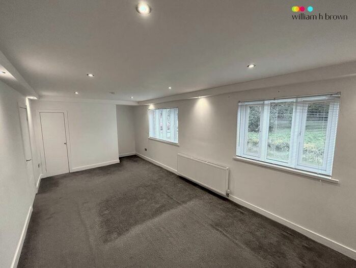 3 Bedroom House To Rent In Joan Lane, Hooton Levitt, Rotherham, S66