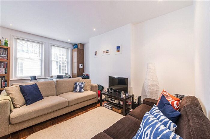 2 Bedroom Flat To Rent In Gledstanes Road, Barons Court, Hammersmith And Fulham, London, W14