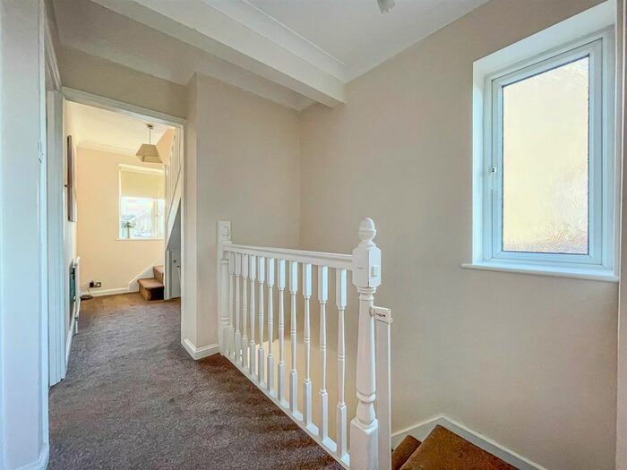 4 Bedroom Semi-Detached House For Sale In Bramfield Road West, Rayleigh, SS6