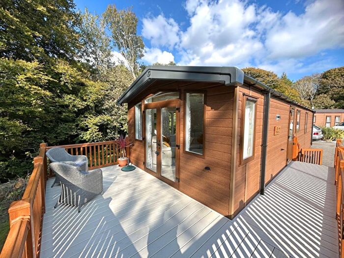 2 Bedroom Mobile/park Home For Sale In Franchis Holiday Park, Cury Cross Lanes, Helston, TR12