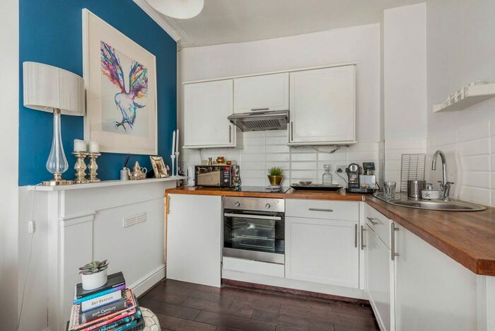 1 Bedroom Flat To Rent In Leinster Gardens, Bayswater, London W2