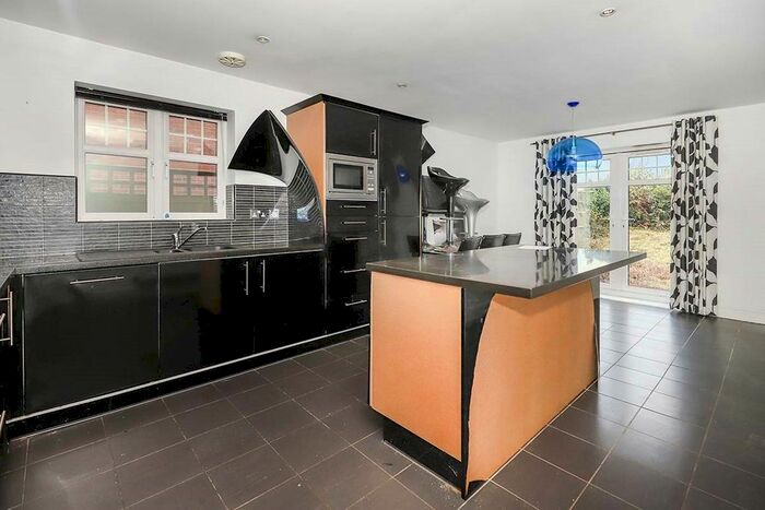 5 Bedroom Detached House For Sale In The Water Gardens, Wolverhampton, West Midlands, WV4