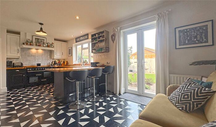 4 Bedroom Detached House For Sale In Prospect Road, Rowledge, Farnham, Surrey, GU10