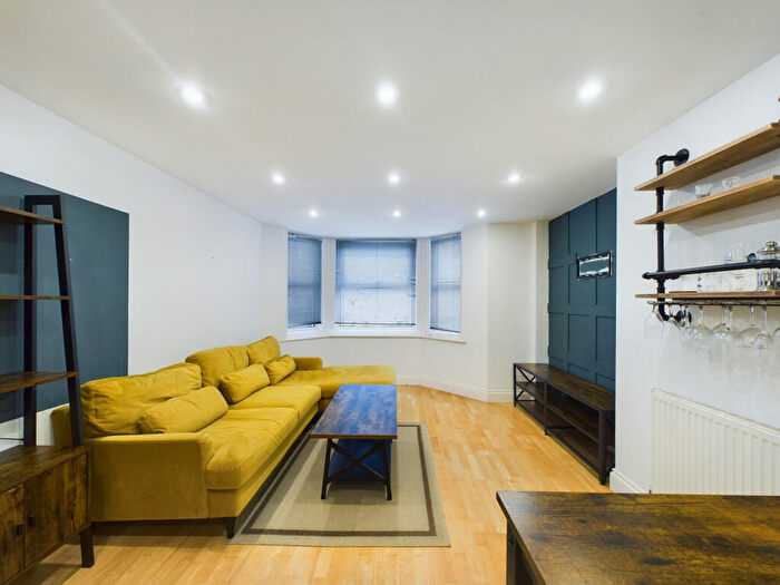 2 Bedroom Flat To Rent In Seaview Apartment, South Parade, Southsea, PO5