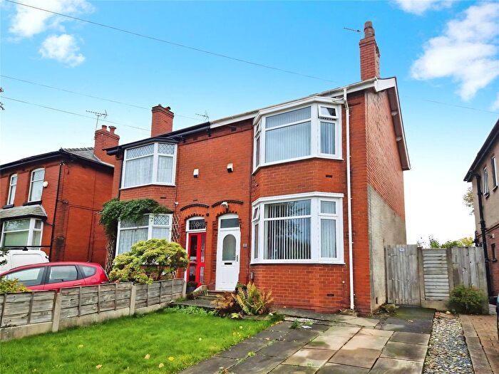 3 Bedroom Semi Detached House For Sale In Hilton Lane, Worsley, M28