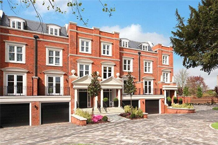 5 Bedroom Terraced House For Sale In Kings Road, Windsor, Berkshire, SL4