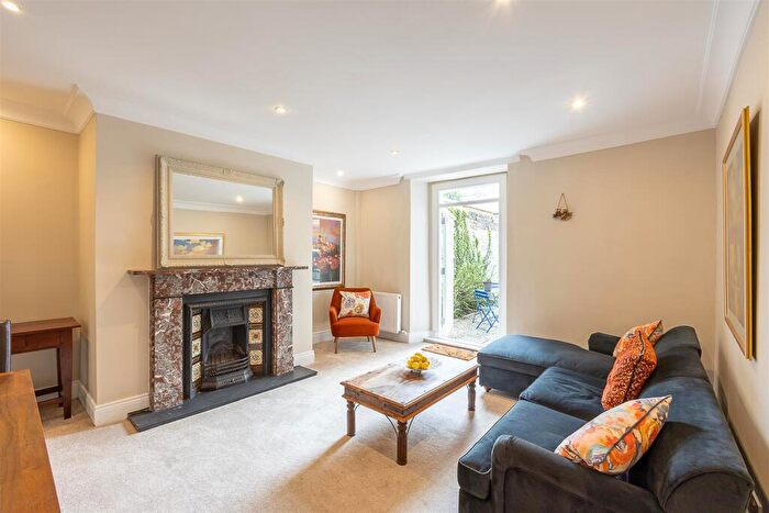 2 Bedroom Flat To Rent In Burdon Terrace, Jesmond, Newcastle Upon Tyne, NE2