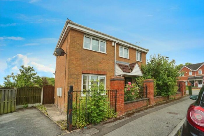 3 Bedroom Semi-Detached House To Rent In Fretson Green, Sheffield, S2