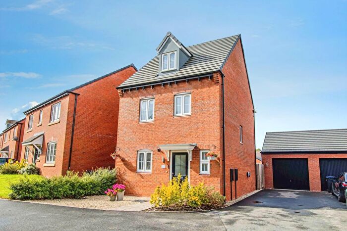 3 Bedroom Detached House For Sale In St. Marys Mews, Cubbington, CV32