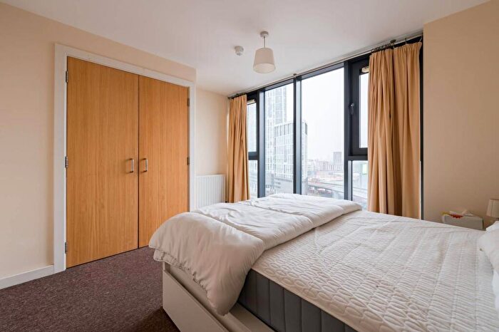 1 Bedroom Flat To Rent In Taylor Place, Bow, London, E3