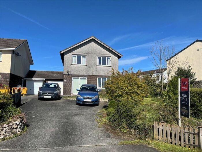 3 Bedroom Link Detached House For Sale In Corporation Road, Bodmin, Cornwall, PL31