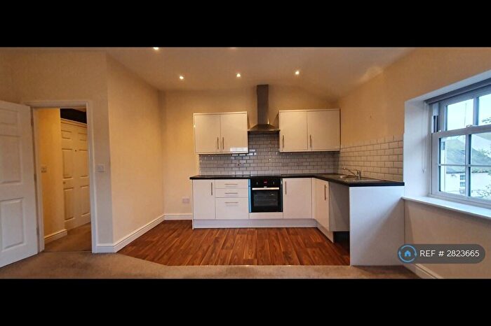 2 Bedroom Flat To Rent In The Barrel, Kidderminster, DY10