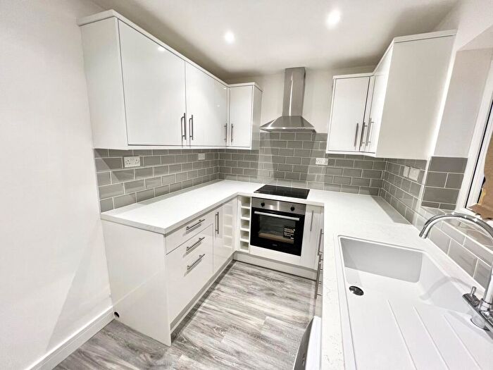 2 Bedroom Town House To Rent In The City, Beeston, NG9