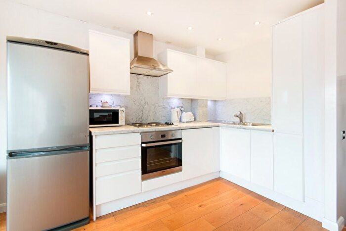 1 Bedroom Flat To Rent In Tower Bridge Road, London, SE1
