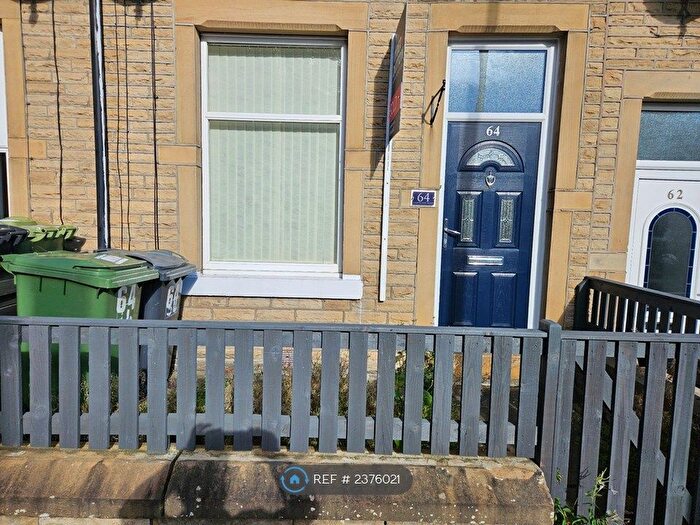 2 Bedroom Terraced House To Rent In Lightcliffe Road, Huddersfield, HD4