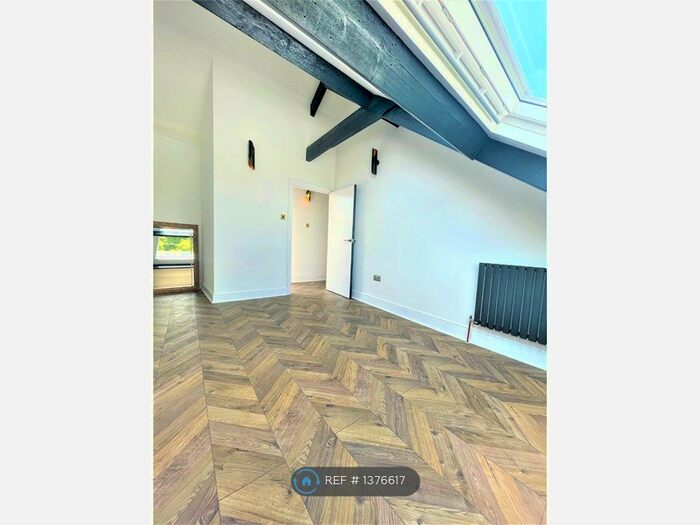 6 Bedroom Terraced House To Rent In Chester Crescent, Newcastle Upon Tyne, NE2