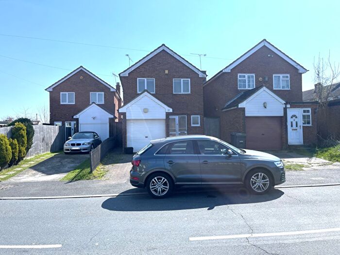 3 Bedroom Detached House To Rent In Emerald Road, Luton, LU4