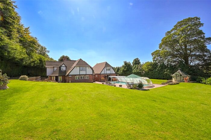 4 Bedroom Detached House For Sale In Whitgreave Lane, Whitgreave, Stafford, Staffordshire, ST18