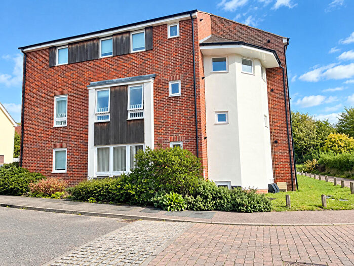 2 Bedroom Apartment For Sale In Warren Avenue Saxmundham, IP17