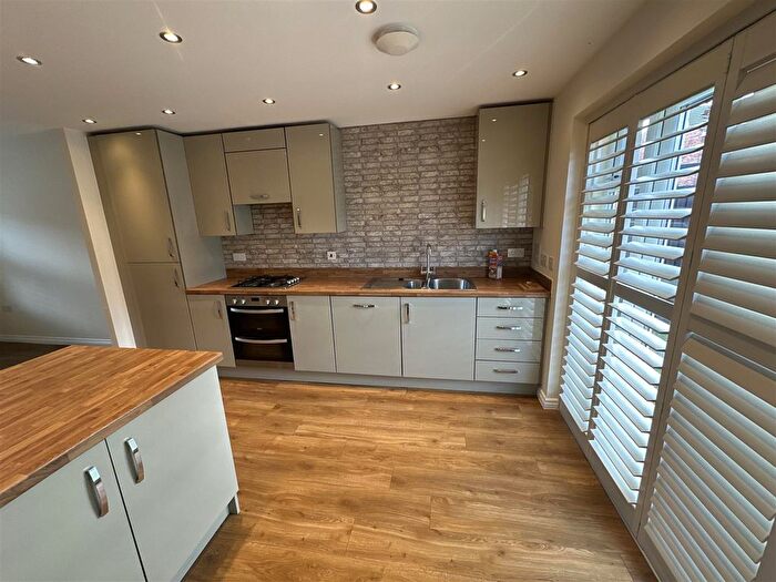 4 Bedroom Property To Rent In First Oak Drive, Clipstone, NG21