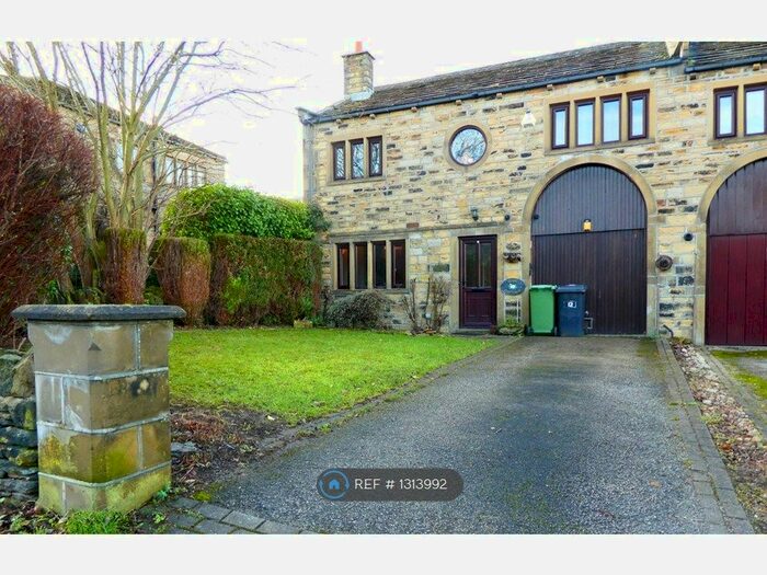 3 Bedroom End Of Terrace House To Rent In Fulstone Road, Stocksmoor, Huddersfield HD4