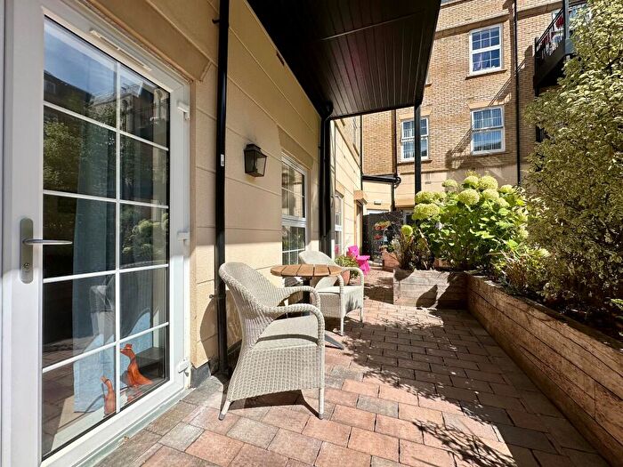 2 Bedroom Apartment For Sale In Mulberry House, Canon Woods Close, Sherborne, Dorset, DT9