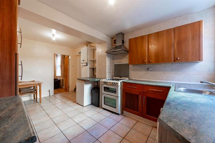 6 Bedroom Terraced House To Rent In £pppw - Cavendish Place, Jesmond, NE2