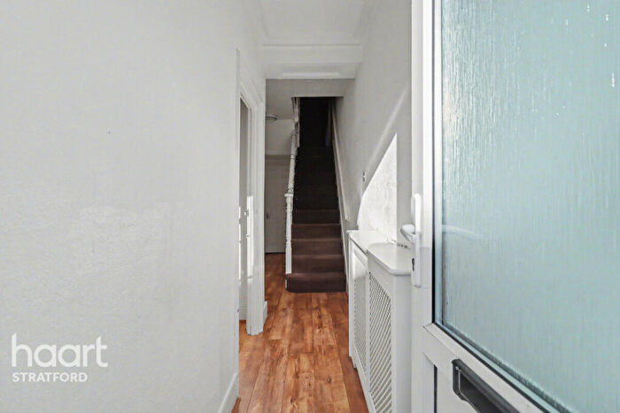 3 Bedroom Terraced House For Sale In Colegrave Road, London, E15