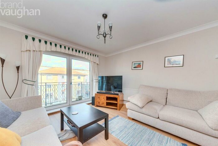 2 Bedroom Flat To Rent In The Strand, Brighton, BN2