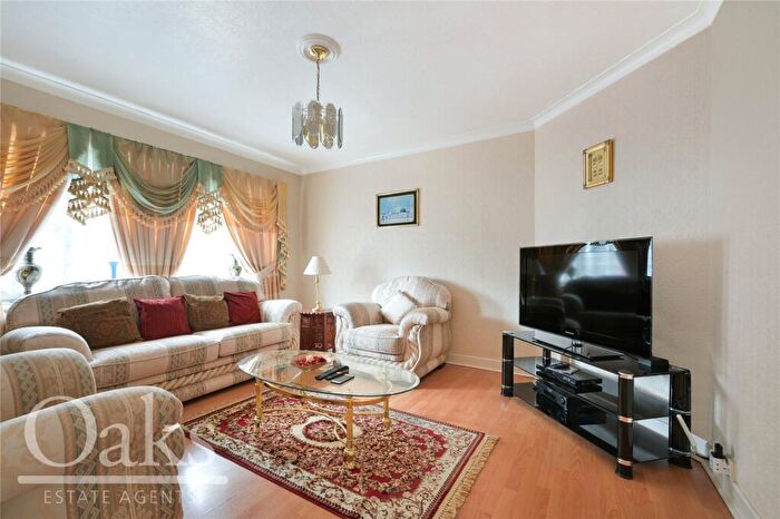 3 Bedroom Terraced House For Sale In Tennison Road, South Norwood, SE25