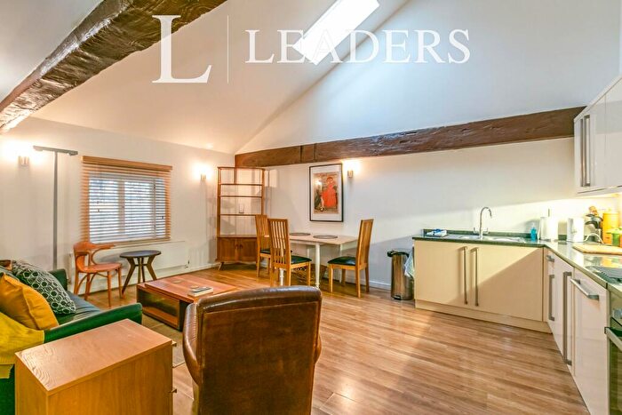 2 Bedroom Flat To Rent In The Quay, Poole, BH15