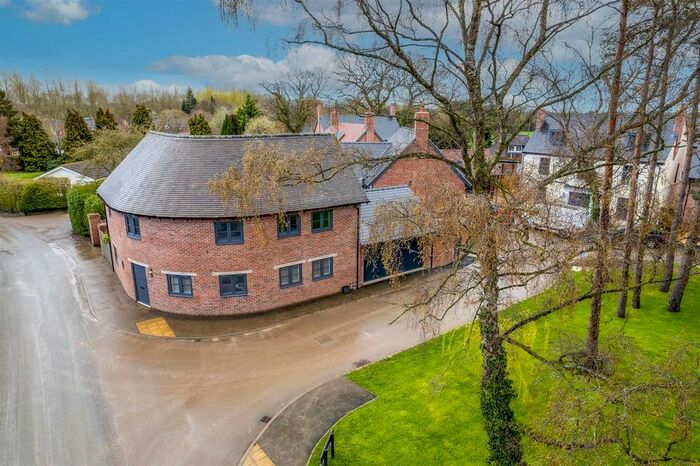 3 Bedroom Detached House For Sale In Willow Grove, Kinnerley, Oswestry, SY10