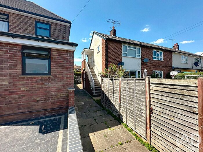 2 Bedroom Maisonette For Sale In Bullfields, Sawbridgeworth, CM21