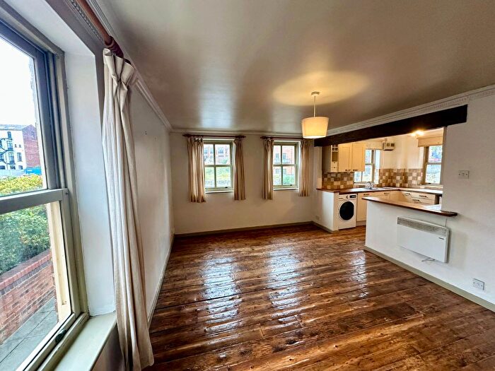 2 Bedroom Property To Rent In Aire House, Leeds, LS10