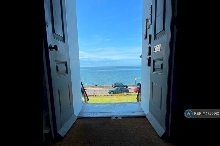 1 Bedroom Flat To Rent In Central Parade, Herne Bay, CT6