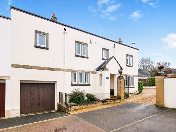 4 Bedroom Link Detached House For Sale In Spacious Four Bedroom Family Home - Hallatrow, BS39