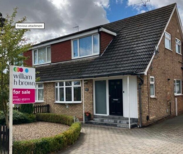 3 Bedroom Semi-Detached House For Sale In Chantry Way East, Swanland, North Ferriby, HU14