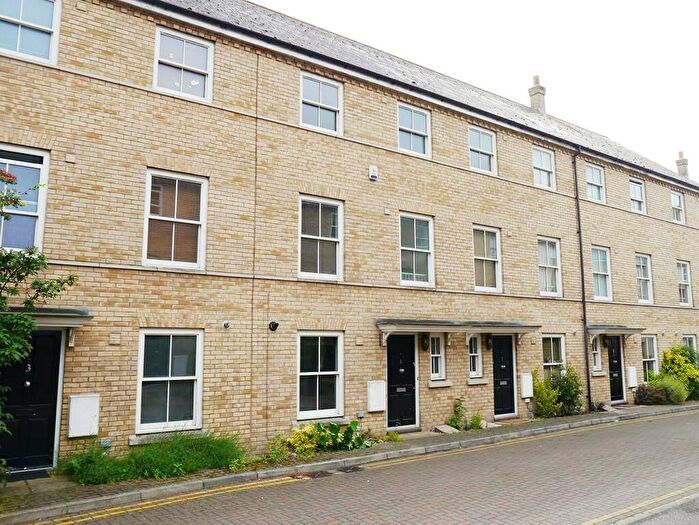 4 Bedroom Town House To Rent In Silk Street, Ipswich, Suffolk, IP4