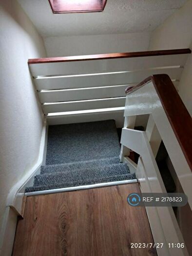 3 Bedroom Flat To Rent In South Norwood, London, SE25