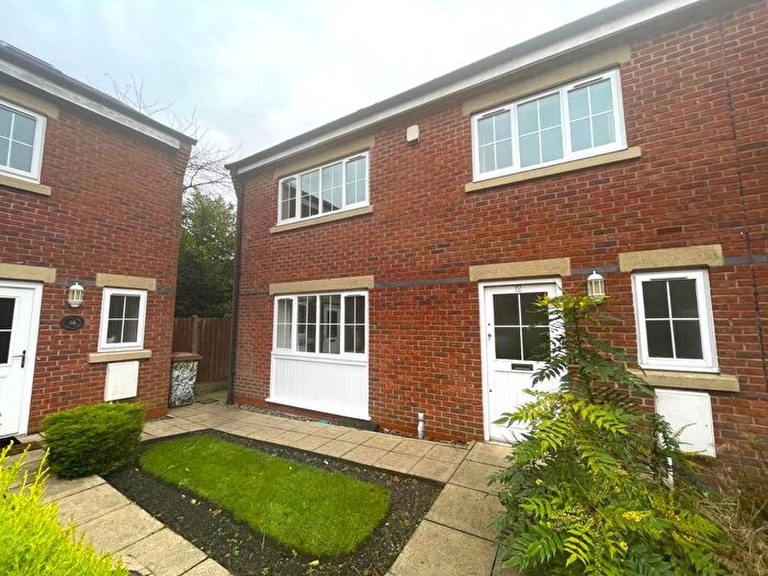 3 Bedroom Semi-Detached House To Rent In Ravens Wood Brow, Billinge, Wigan, WN5