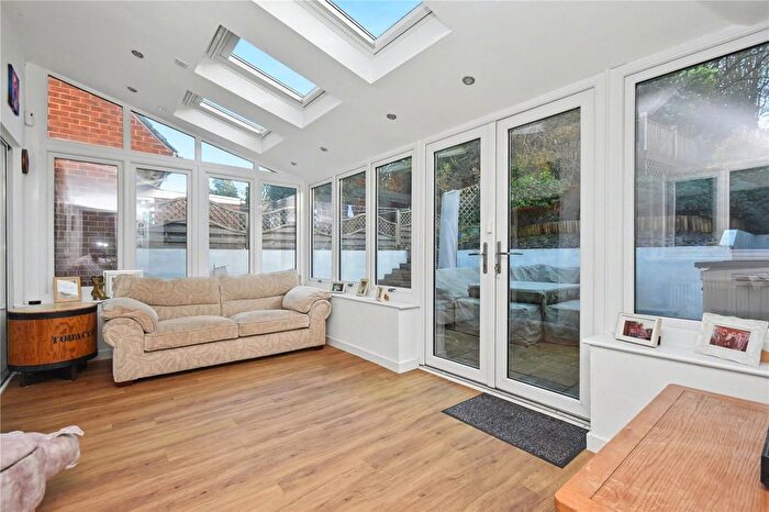 4 Bedroom Detached House For Sale In Acaster Drive, Garforth, Leeds, West Yorkshire, LS25