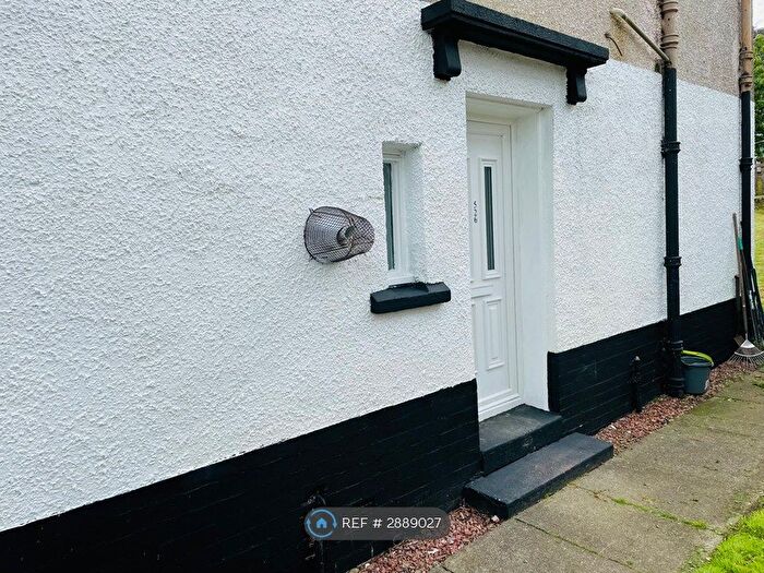 2 Bedroom Flat To Rent In Thornliebank, Glasgow, G46