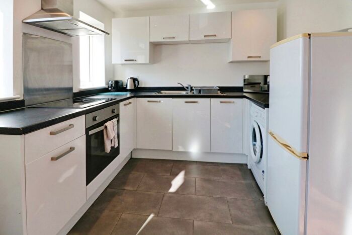 2 Bedroom Flat To Rent In Sutton Road, Southend-On-Sea, SS2