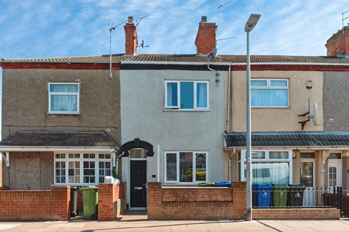 3 Bedroom Terraced House For Sale In Weelsby Street, Grimsby, DN32